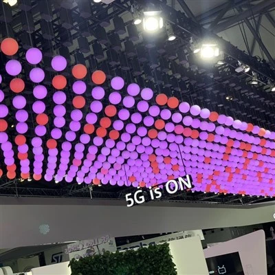 LED kinetička svjetlosna kugla